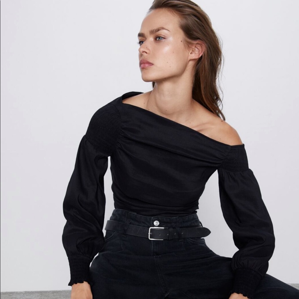 🆕Zara Asymmetric Top